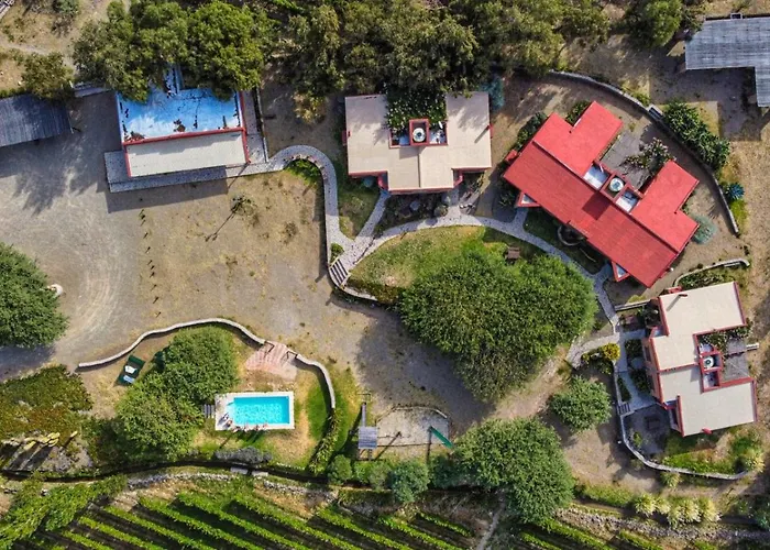 Miraluna Bodega Boutique